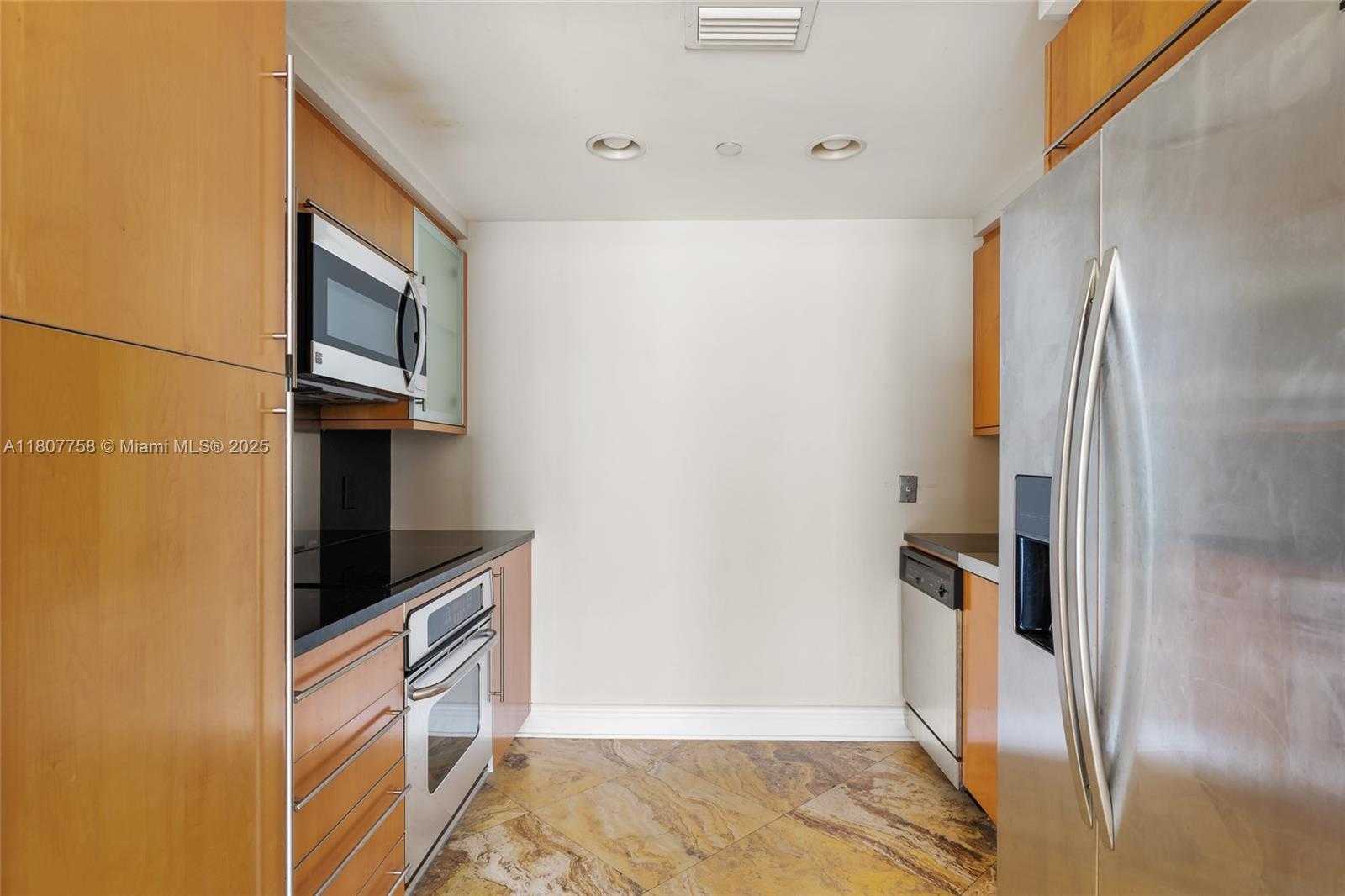 Small Image of 6365 COLLINS AVE #3011, Miami Beach Number 8