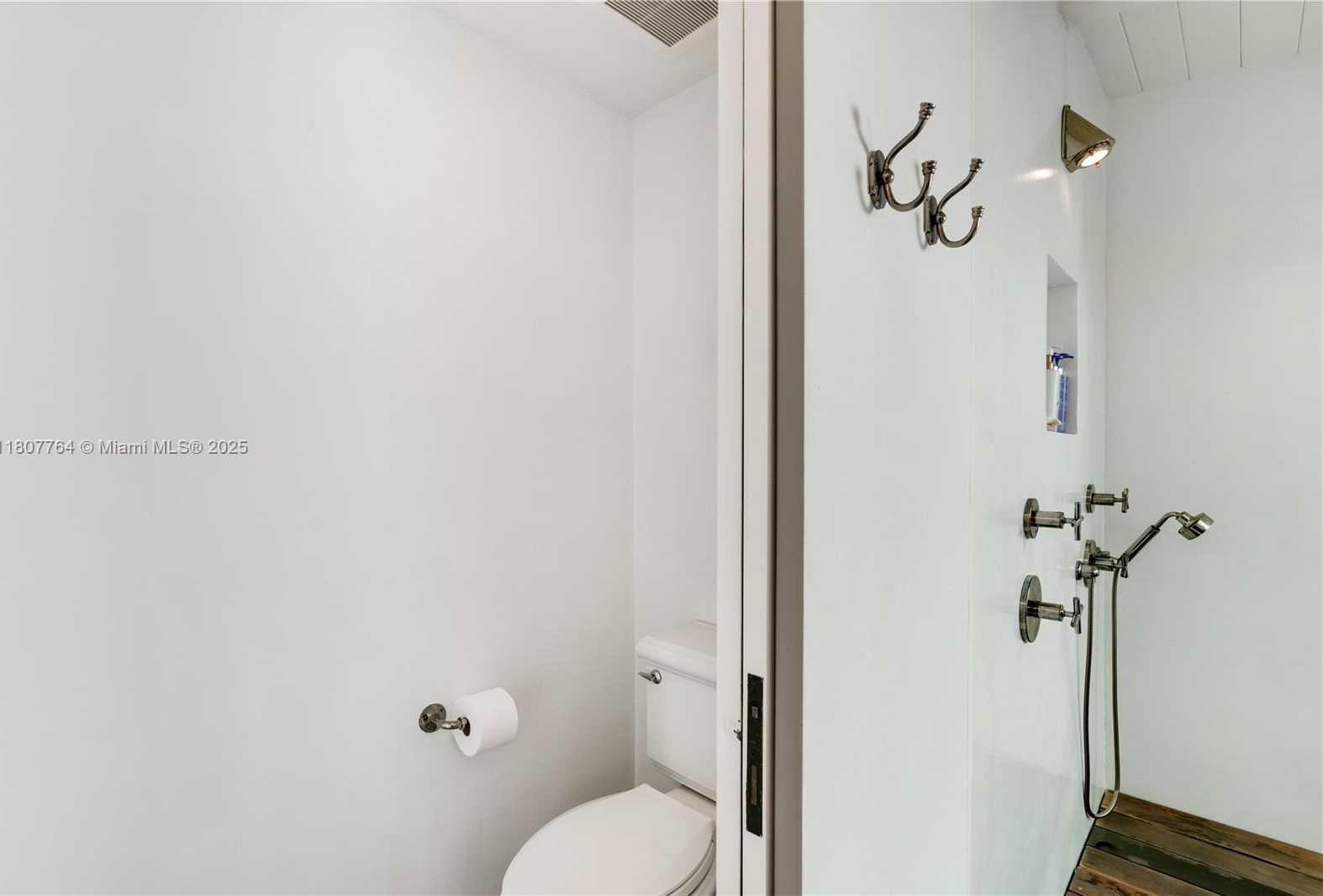 Small Image of 270 ISLAND DR, Key Biscayne Number 19
