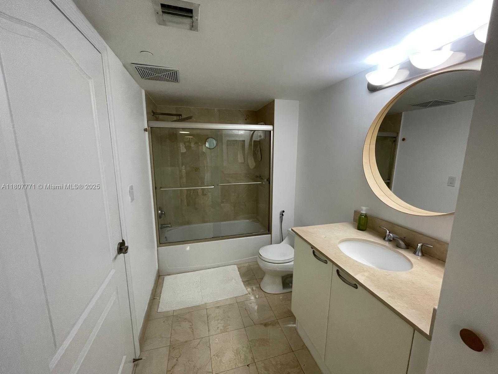 Small Image of 2101 BRICKELL AVE #1709, Miami Number 13
