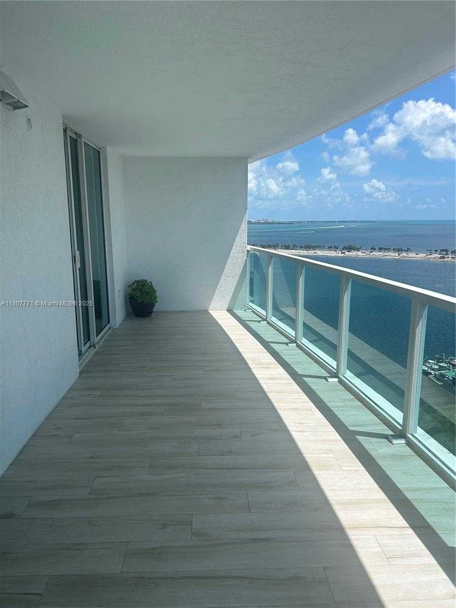 Small Image of 2101 BRICKELL AVE #1709, Miami Number 7