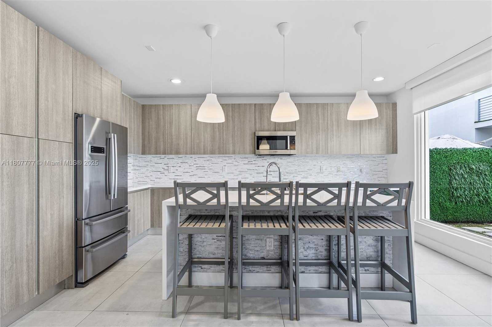 Small Image of 10330 NORTH WEST 68TH ST, Doral Number 18