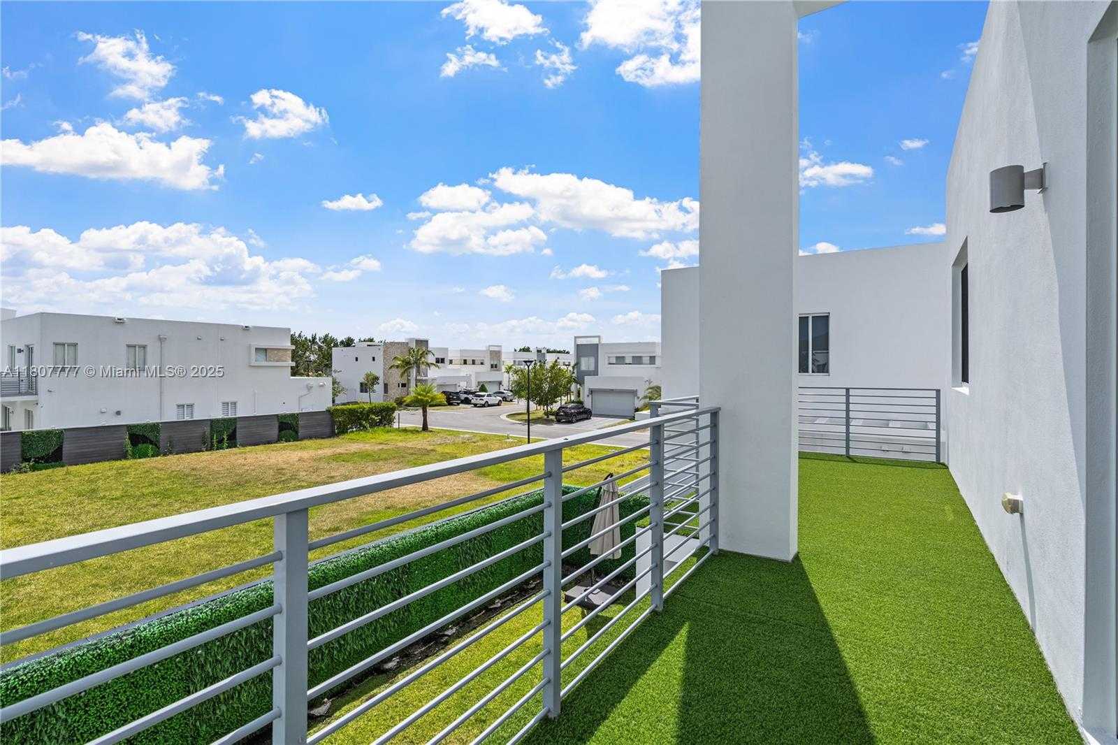 Small Image of 10330 NORTH WEST 68TH ST, Doral Number 42