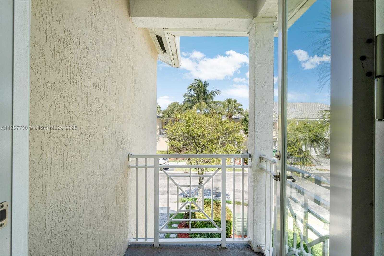 Small Image of 7500 NORTH WEST 107TH PL #7500, Doral Number 18