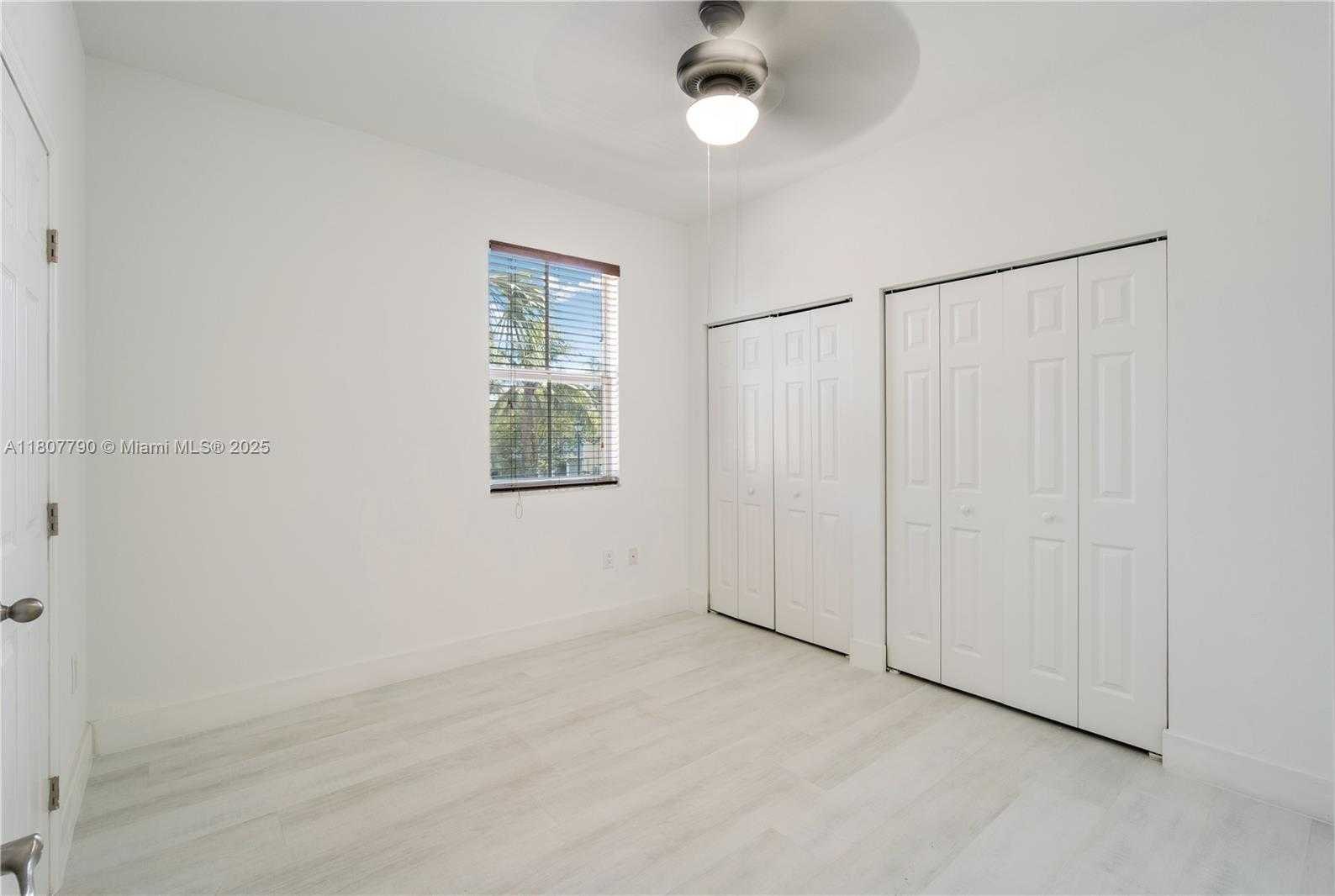 Small Image of 7500 NORTH WEST 107TH PL #7500, Doral Number 20