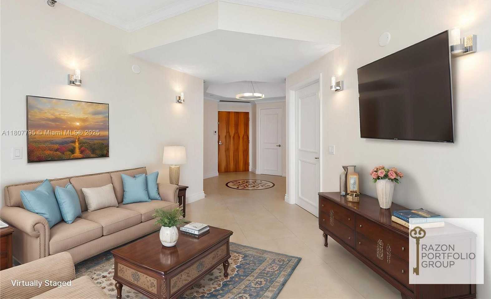 Small Image of 21150 POINT PLACE #LPH 2902, Aventura Number 3