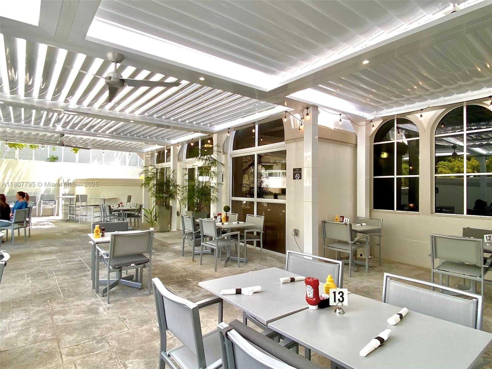 Small Image of 21150 POINT PLACE #LPH 2902, Aventura Number 51
