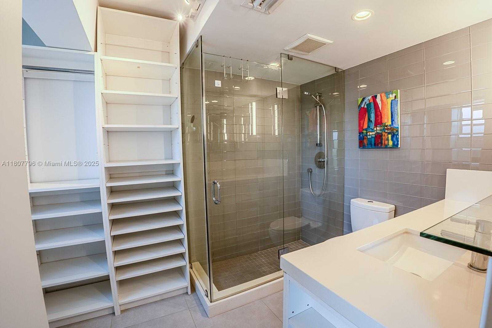 Small Image of 1545 EUCLID AVE #5C, Miami Beach Number 12