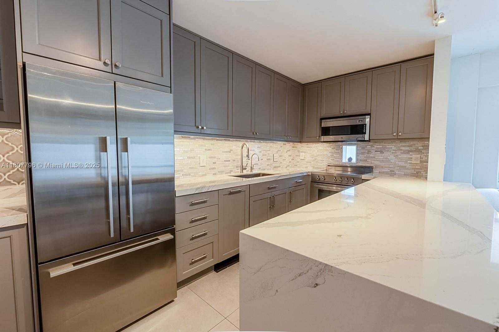 Small Image of 1545 EUCLID AVE #5C, Miami Beach Number 6