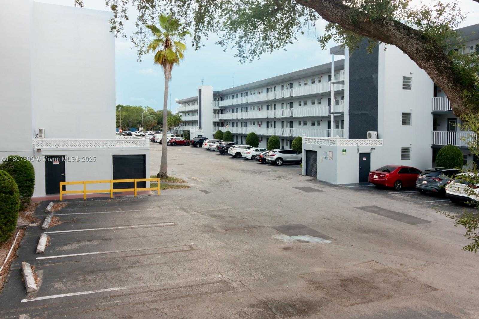 Small Image of 447 NORTH EAST 195TH ST #217, Miami Number 10