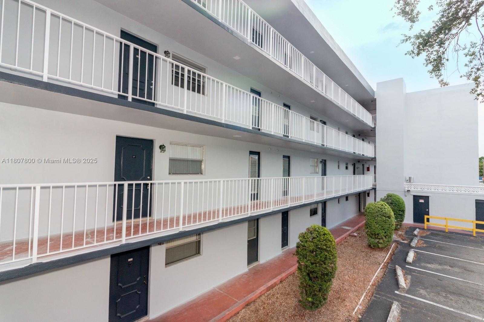 Small Image of 447 NORTH EAST 195TH ST #217, Miami Number 11