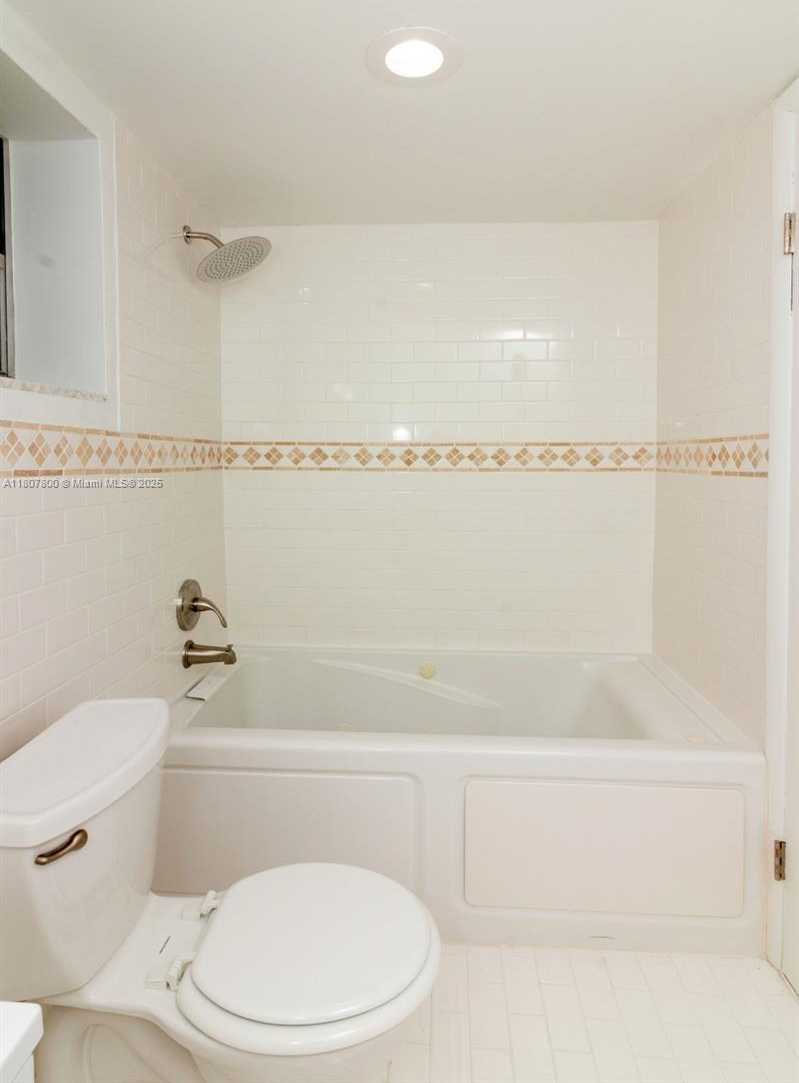 Small Image of 447 NORTH EAST 195TH ST #217, Miami Number 18