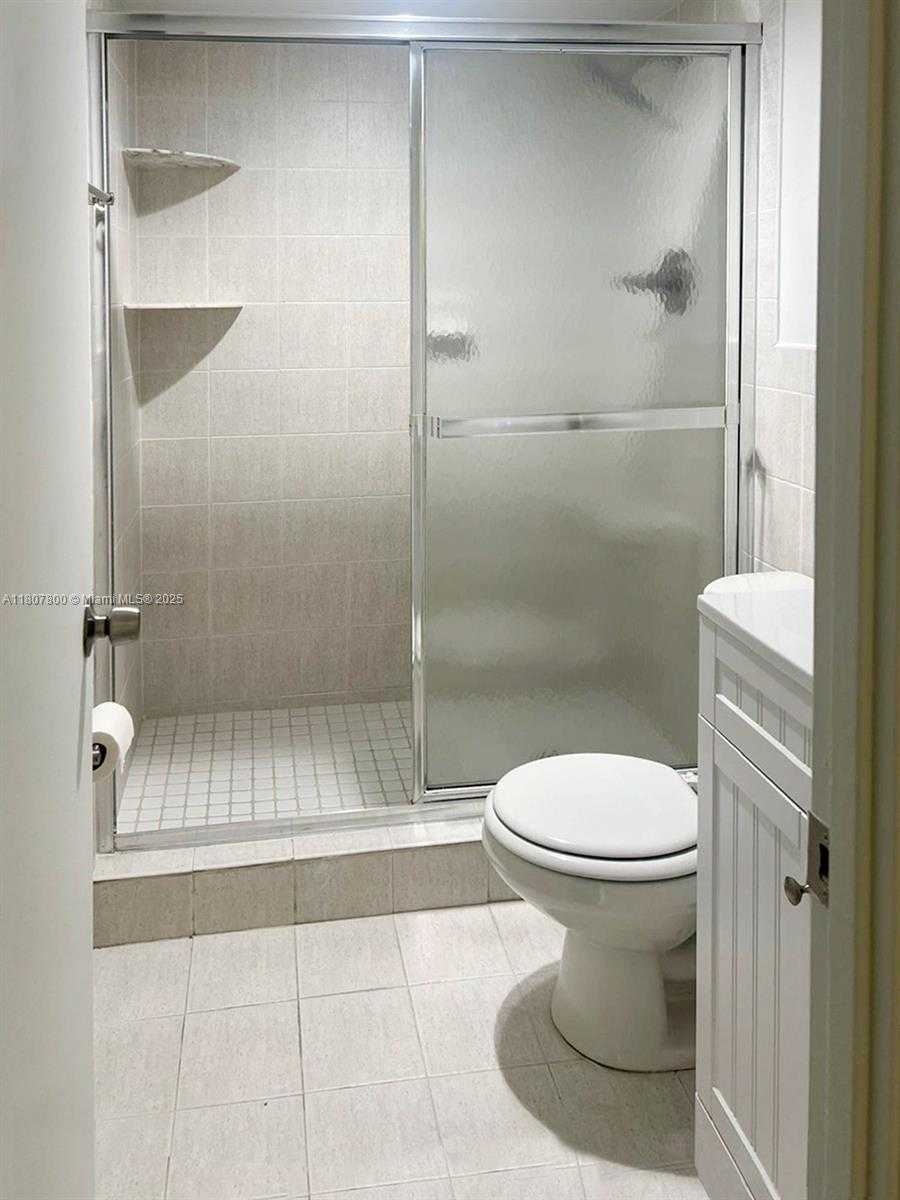 Small Image of 447 NORTH EAST 195TH ST #217, Miami Number 6