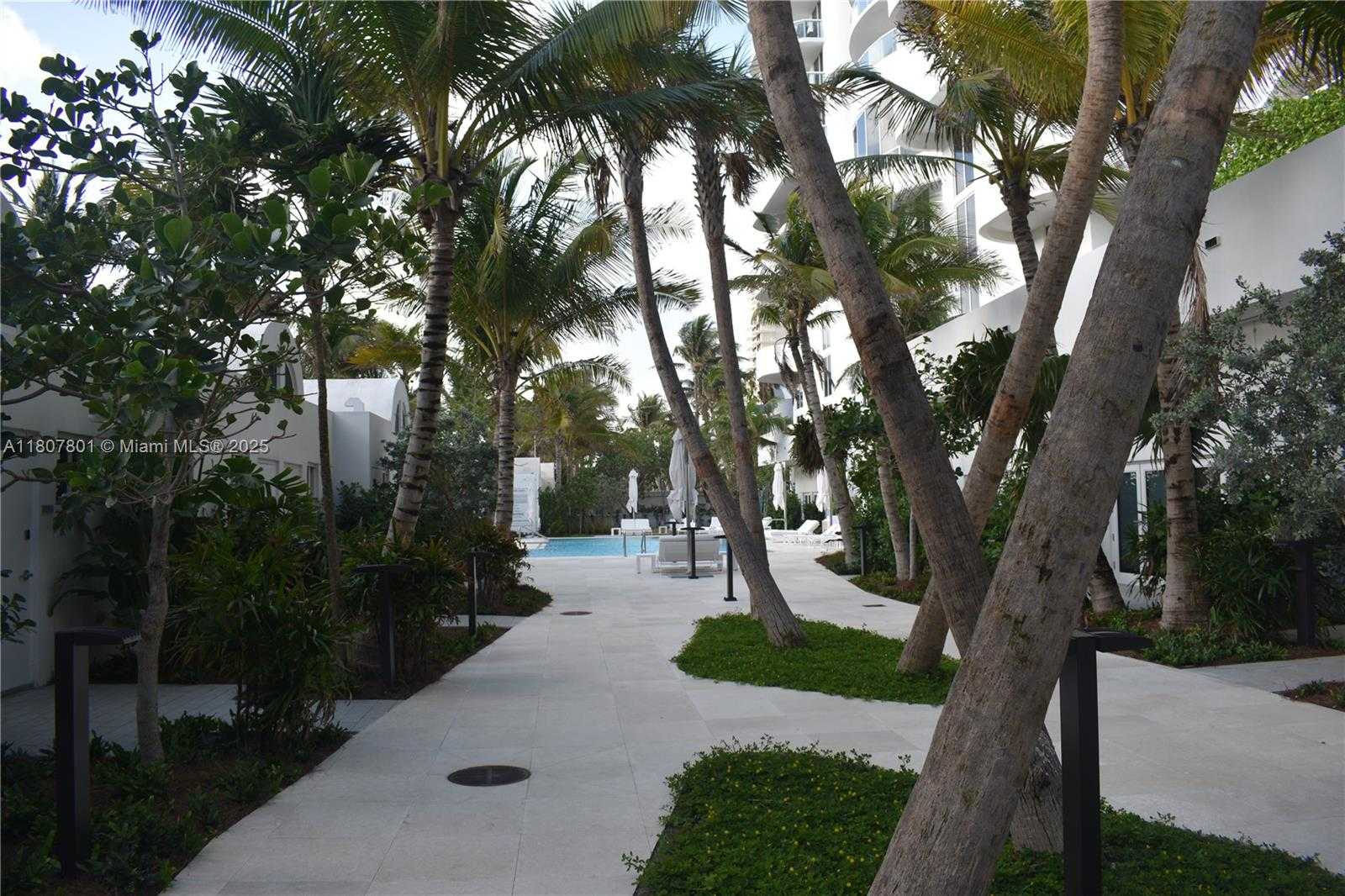 Small Image of 6365 COLLINS AVE #2110, Miami Beach Number 11