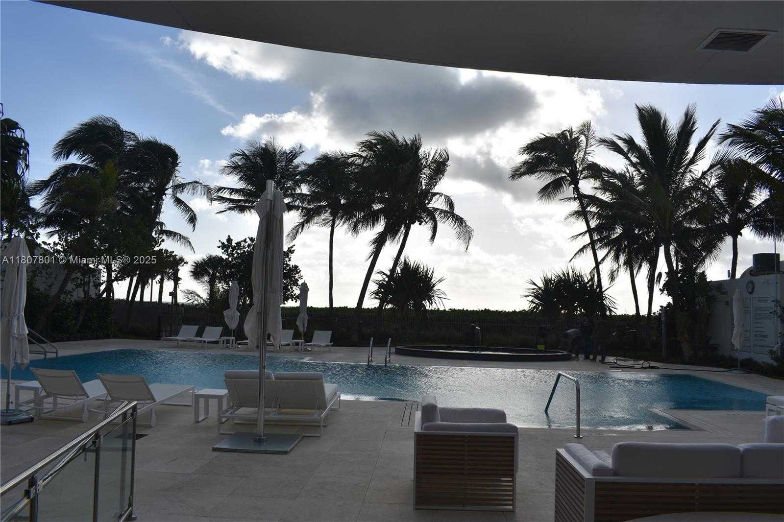 Small Image of 6365 COLLINS AVE #2110, Miami Beach Number 13