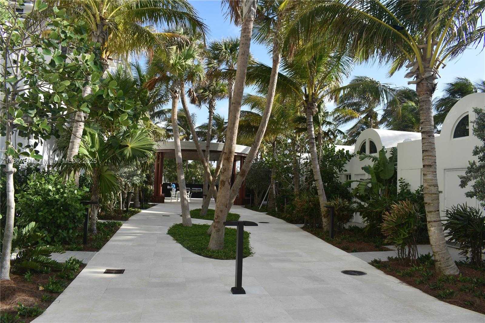 Small Image of 6365 COLLINS AVE #2110, Miami Beach Number 2