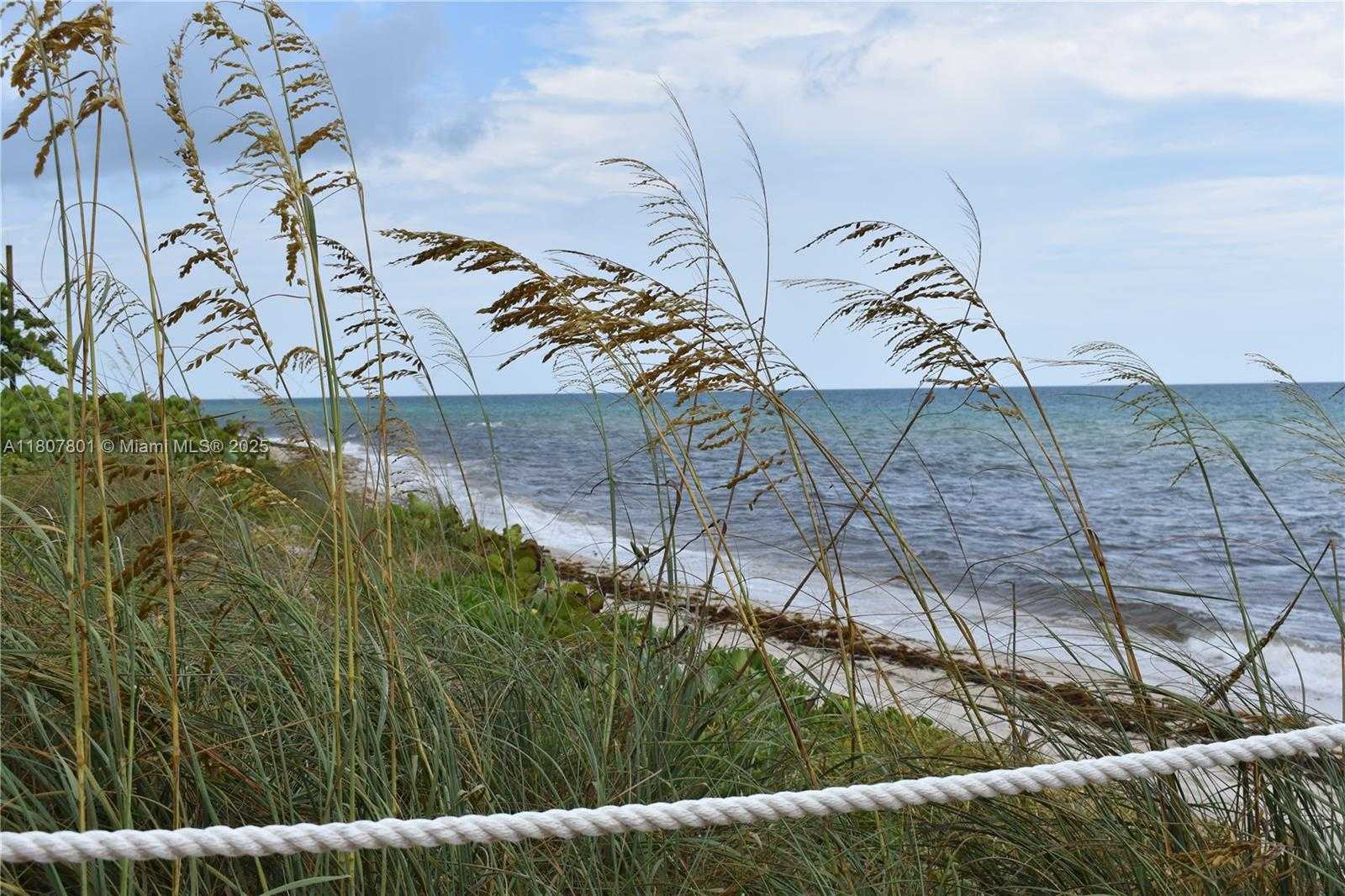 Small Image of 6365 COLLINS AVE #2110, Miami Beach Number 23