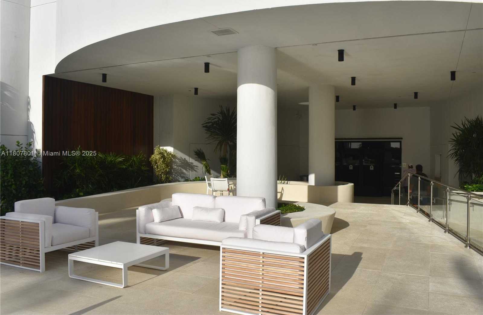 Small Image of 6365 COLLINS AVE #2110, Miami Beach Number 6