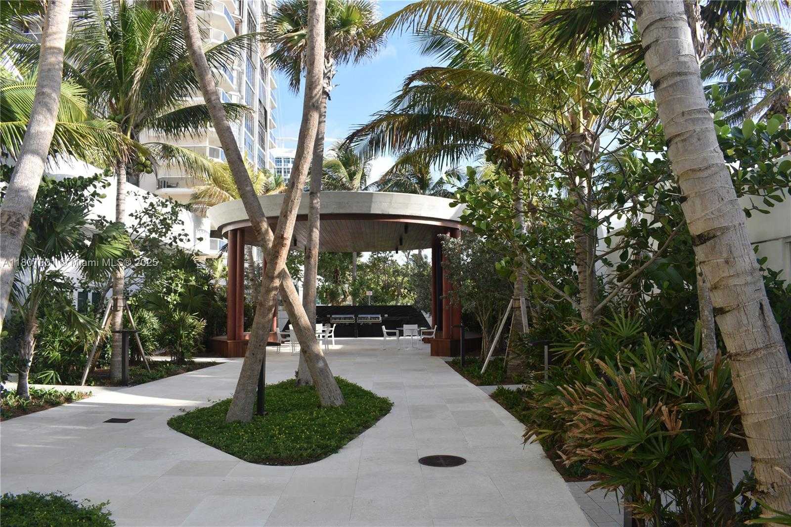 Small Image of 6365 COLLINS AVE #2110, Miami Beach Number 7