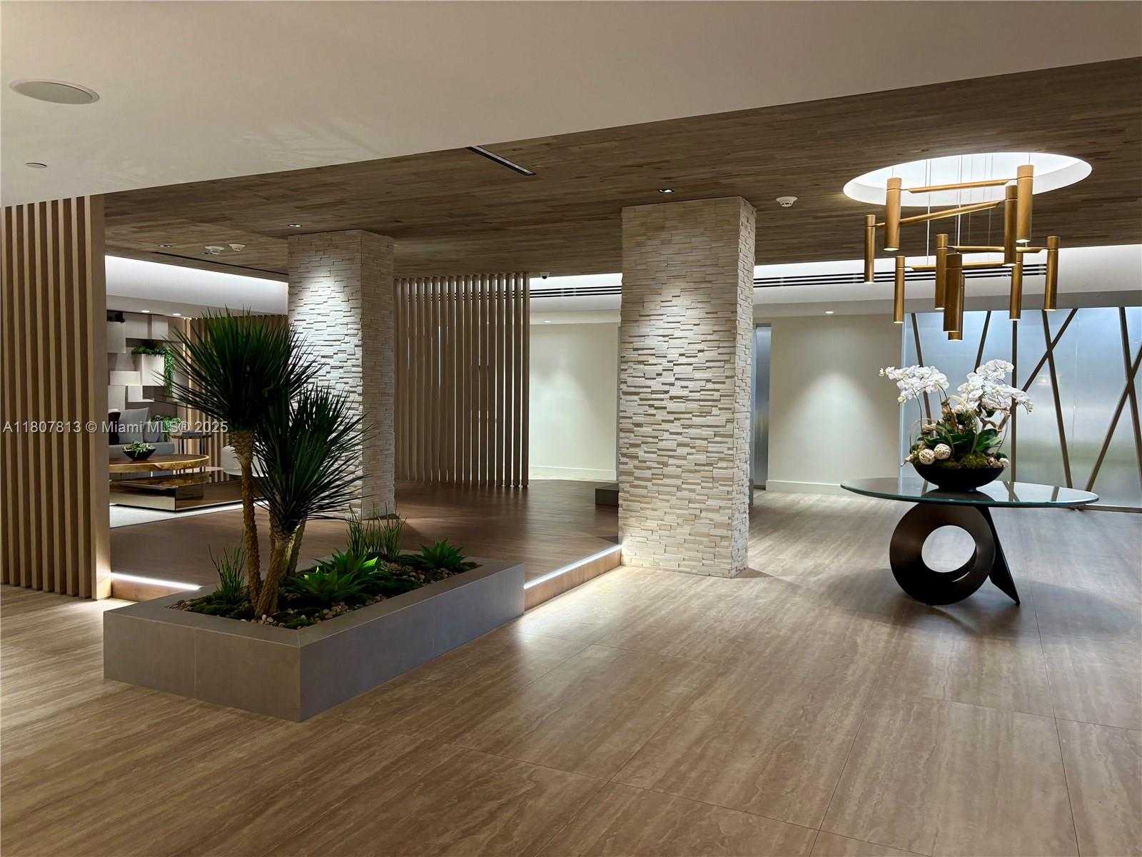 Small Image of 2301 COLLINS AVE #1514, Miami Beach Number 14