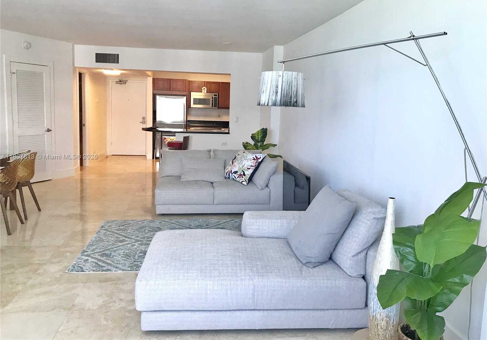 Small Image of 2301 COLLINS AVE #1514, Miami Beach Number 2