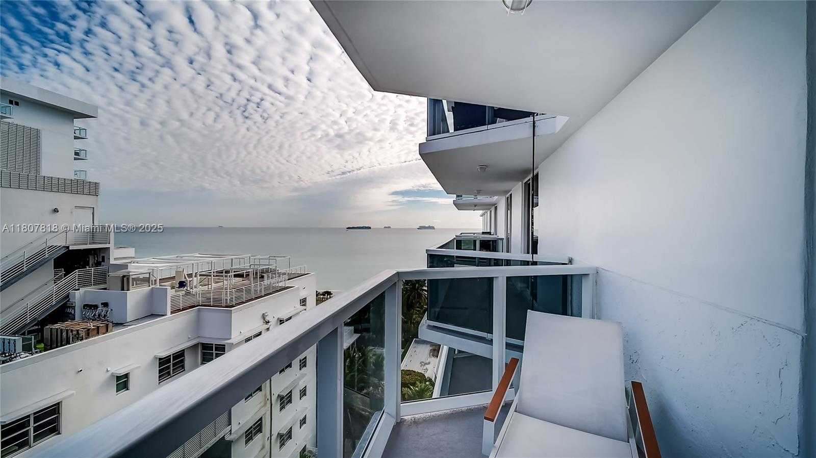 Small Image of 2401 COLLINS AVE #1410, Miami Beach Number 15