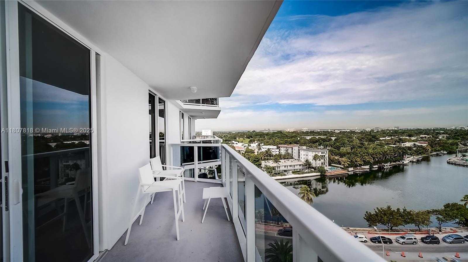 Small Image of 2401 COLLINS AVE #1410, Miami Beach Number 8
