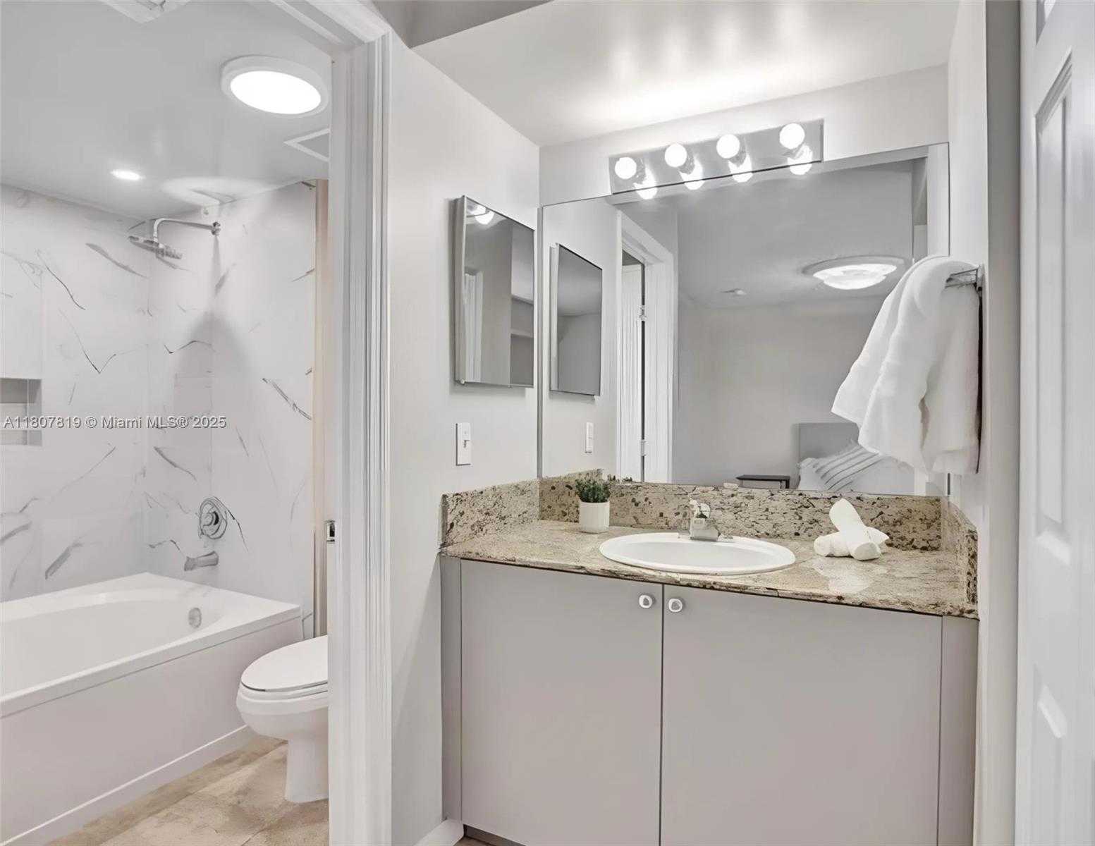 Small Image of 2965 NORTH EAST 185TH ST #1514, Aventura Number 2