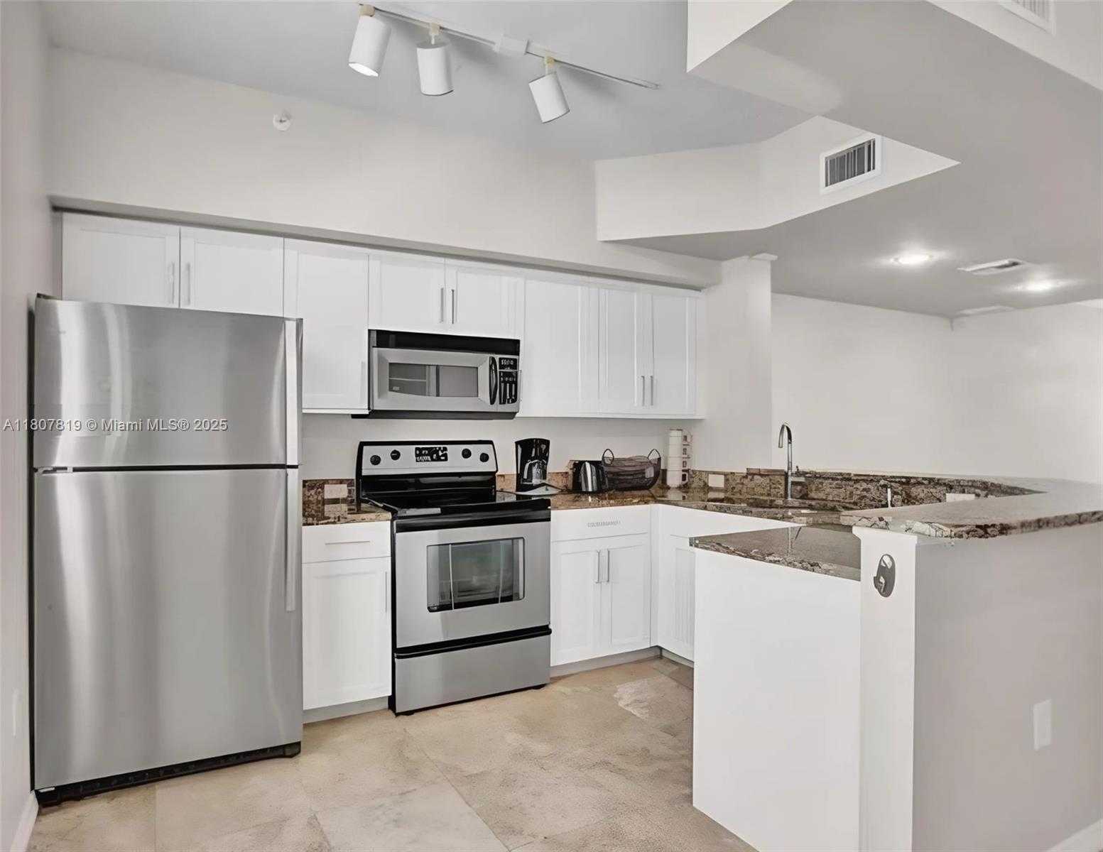 Small Image of 2965 NORTH EAST 185TH ST #1514, Aventura Number 3