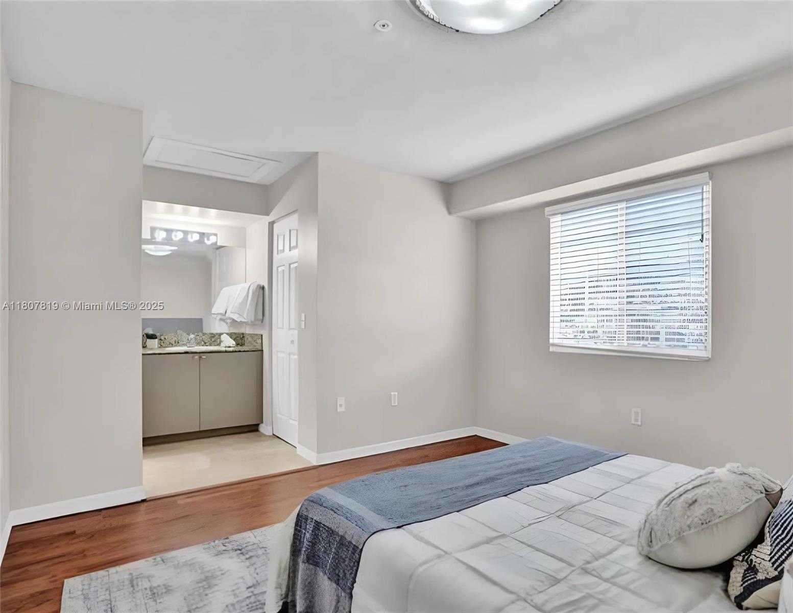 Small Image of 2965 NORTH EAST 185TH ST #1514, Aventura Number 9