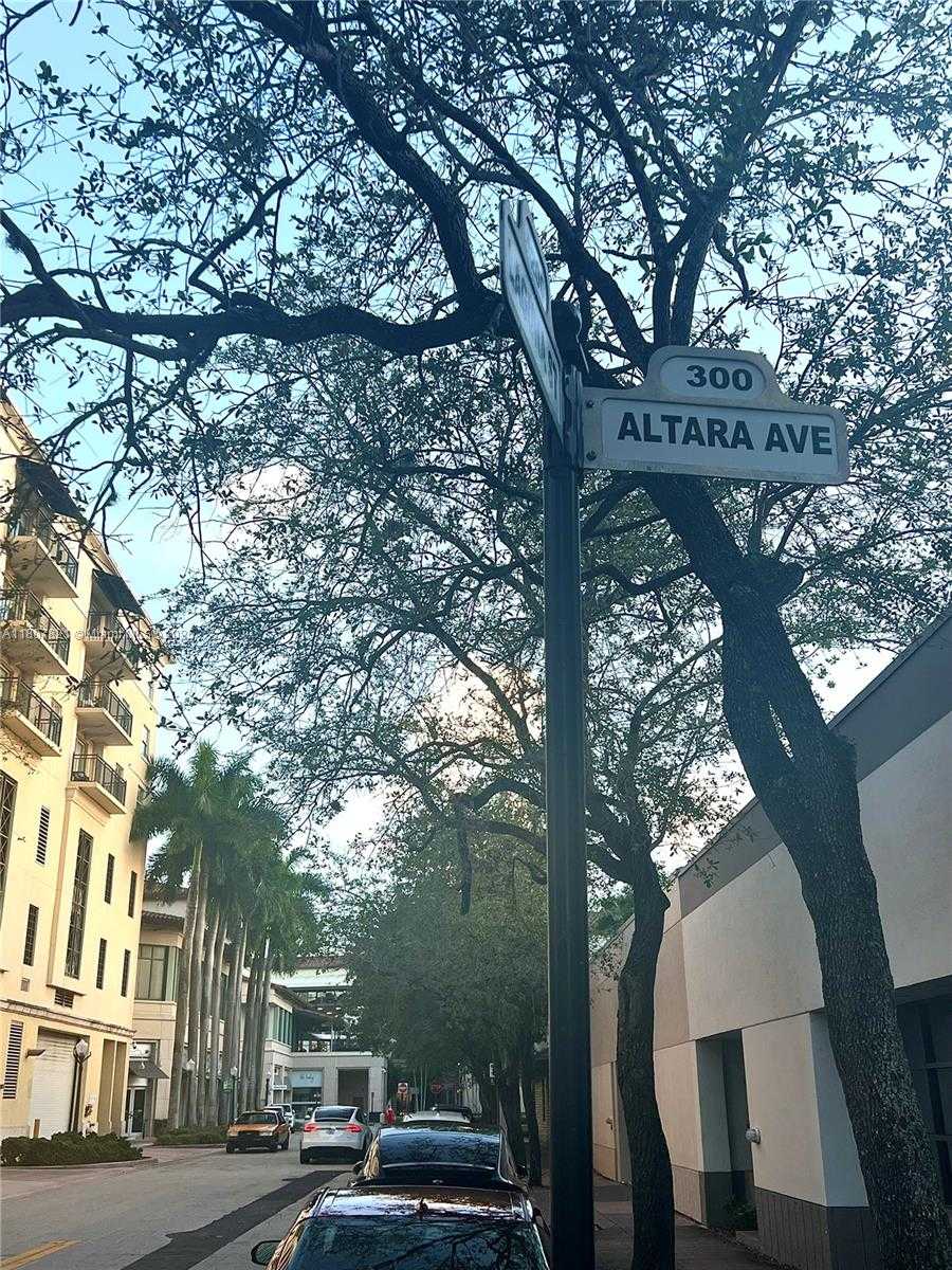 Imagen de Pequeño Objeto