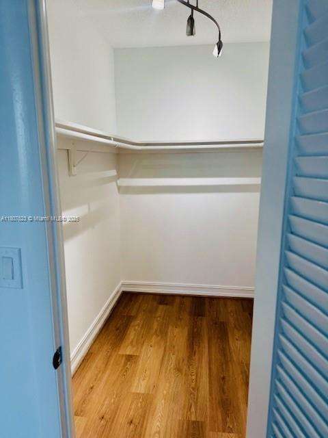 Small Image of 1455 NORTH TREASURE DR #4M, North Bay Village Number 18