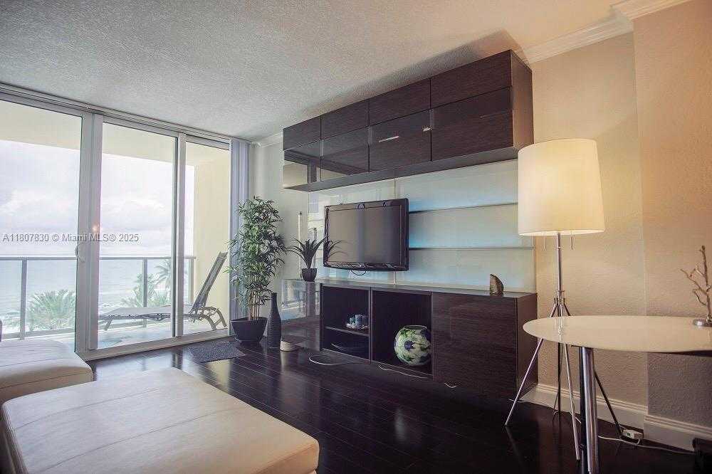 Small Image of 2501 SOUTH OCEAN DR #520, Hollywood Number 2