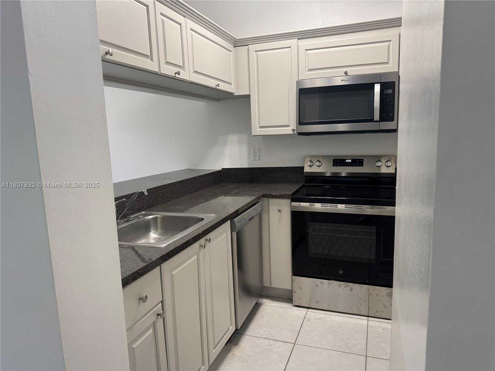Small Image of 9515 SOUTH WEST 138TH PL #9515, Miami Number 10