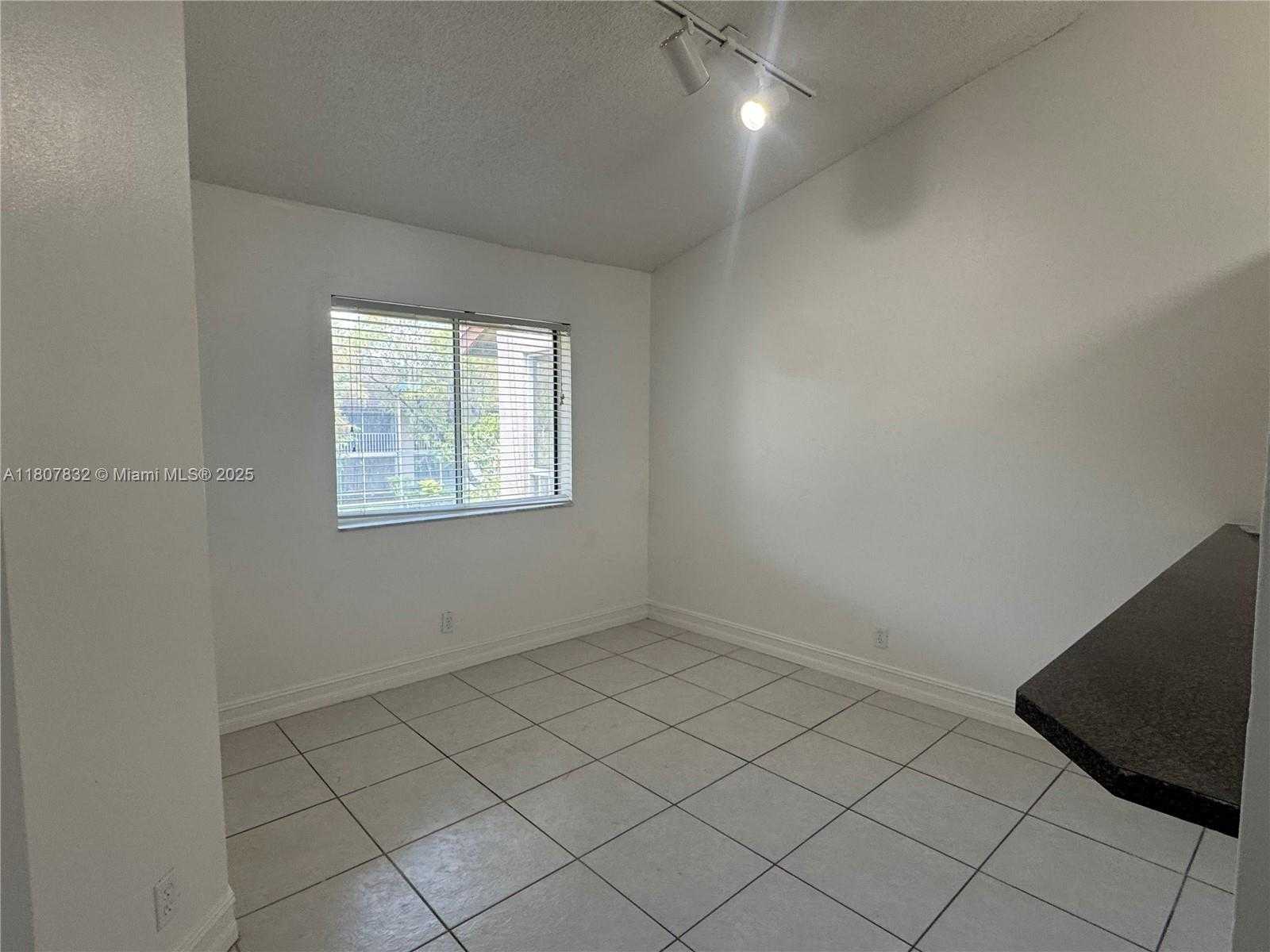 Small Image of 9515 SOUTH WEST 138TH PL #9515, Miami Number 13