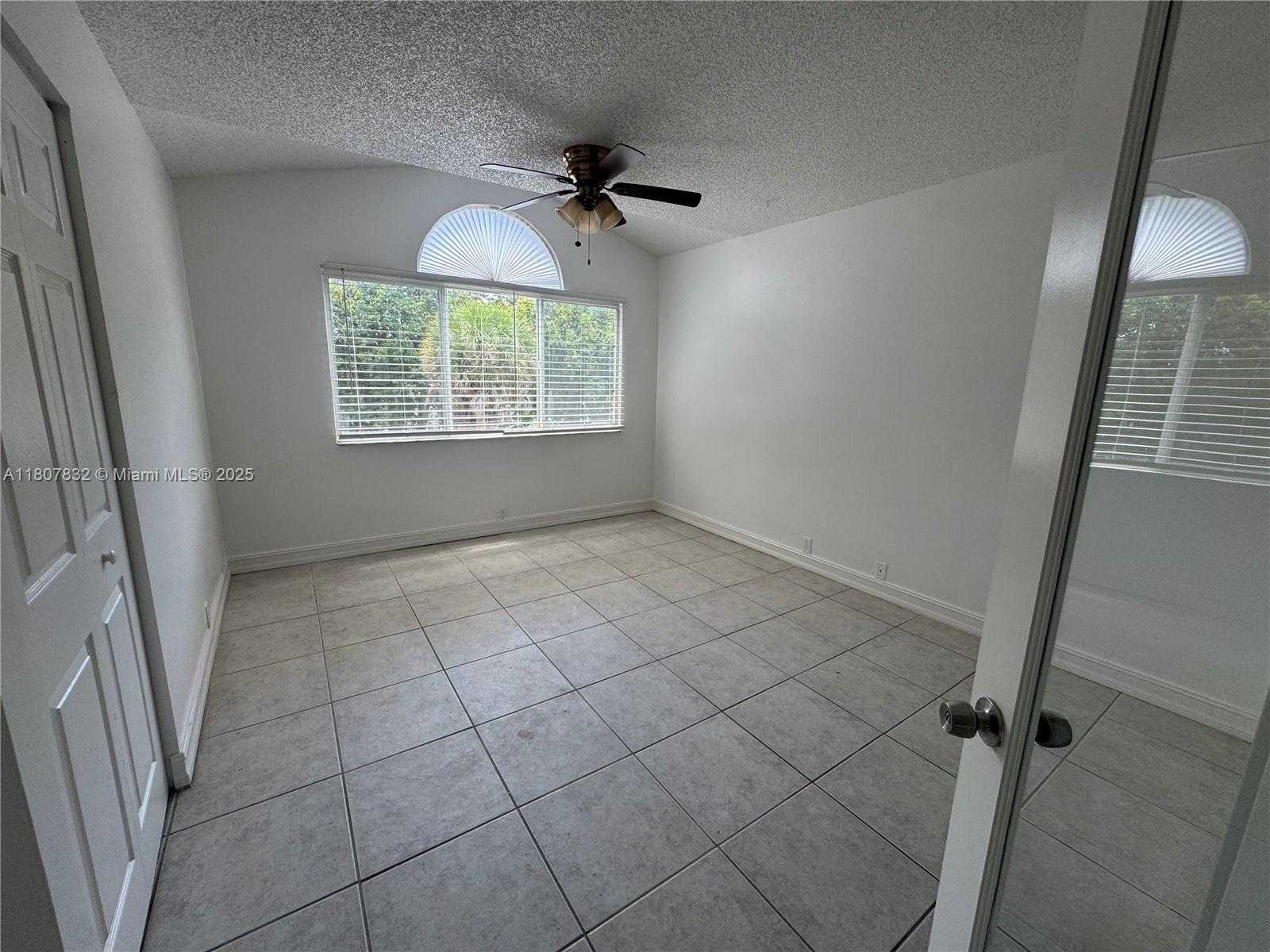 Small Image of 9515 SOUTH WEST 138TH PL #9515, Miami Number 19