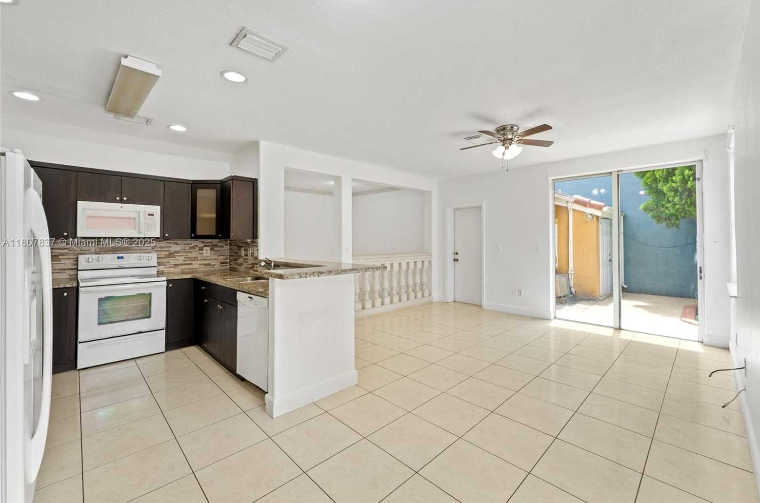 Small Image of 10819 NORTH WEST 51ST LN, Doral Number 10