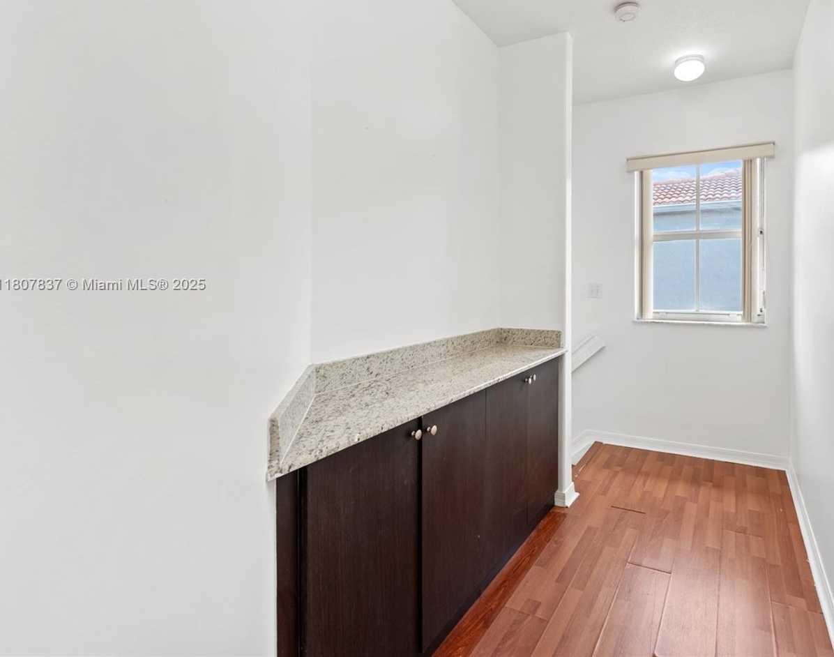 Small Image of 10819 NORTH WEST 51ST LN, Doral Number 12