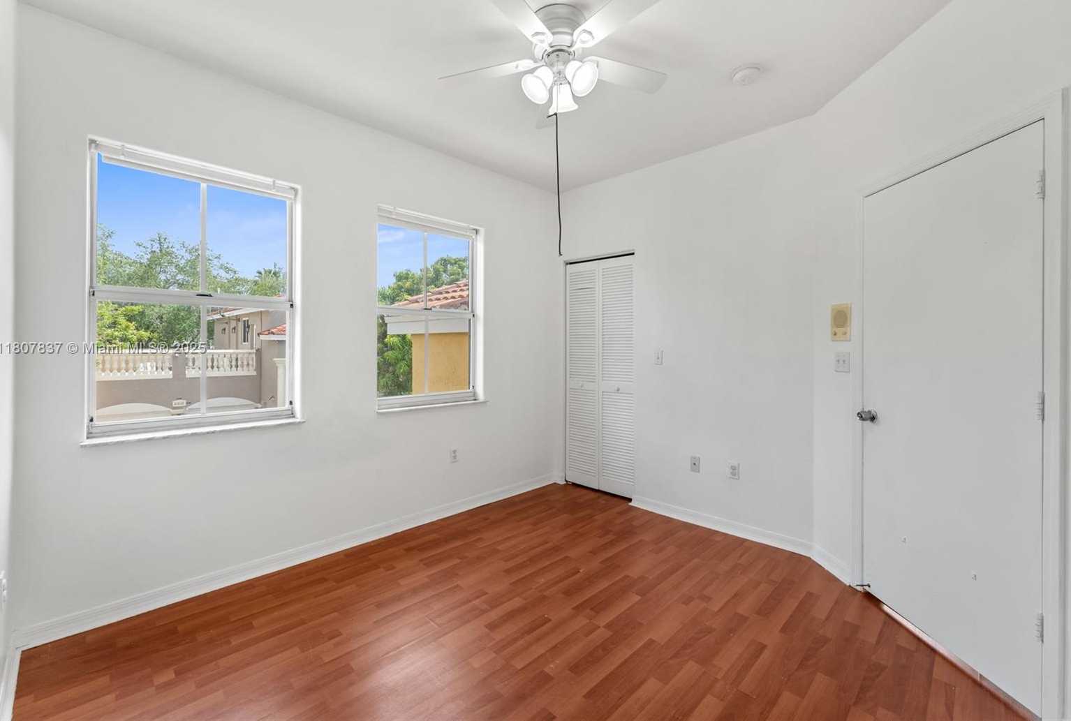 Small Image of 10819 NORTH WEST 51ST LN, Doral Number 17