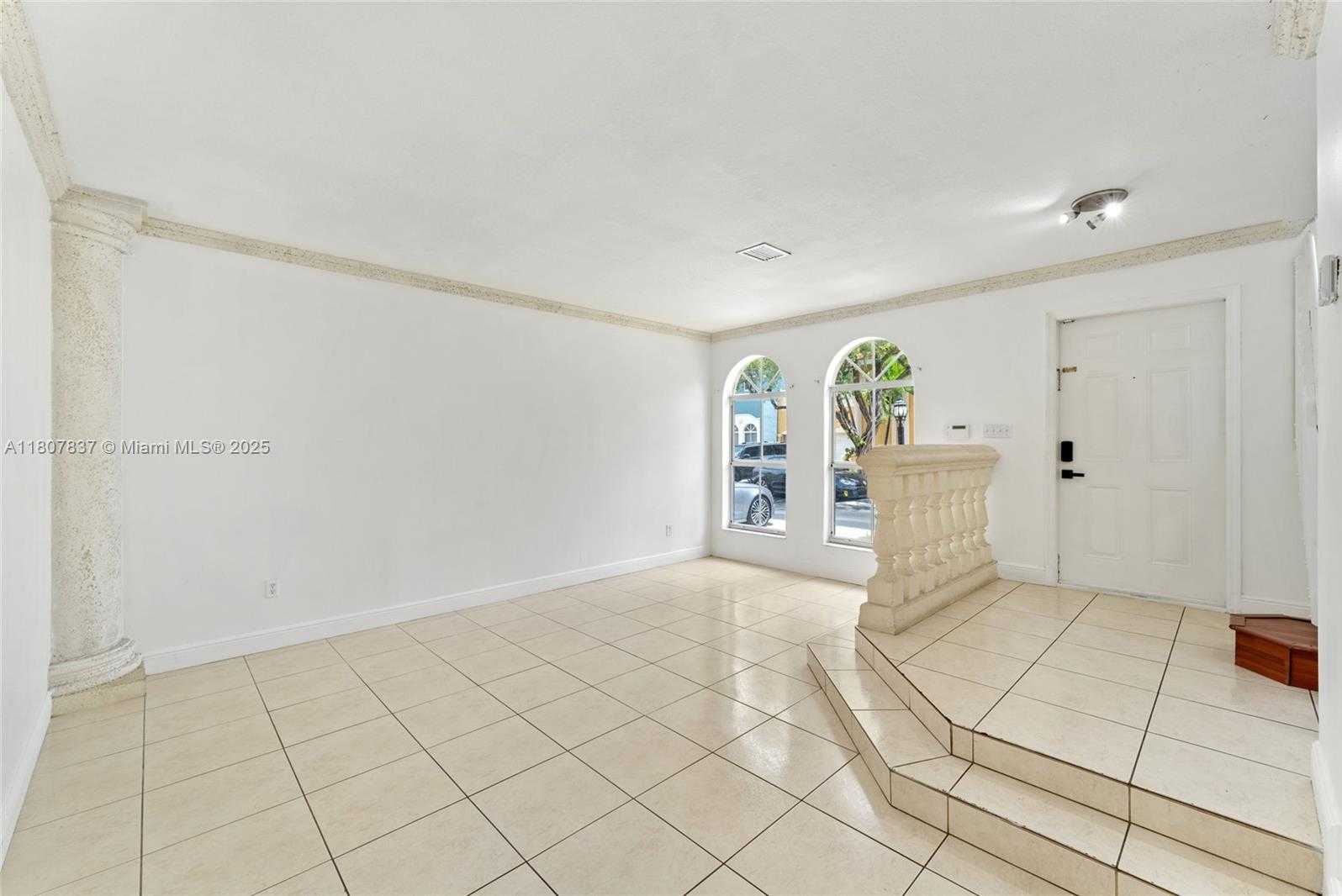Small Image of 10819 NORTH WEST 51ST LN, Doral Number 2