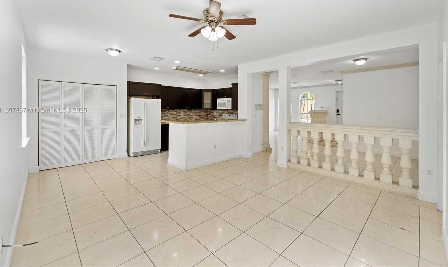 Small Image of 10819 NORTH WEST 51ST LN, Doral Number 8