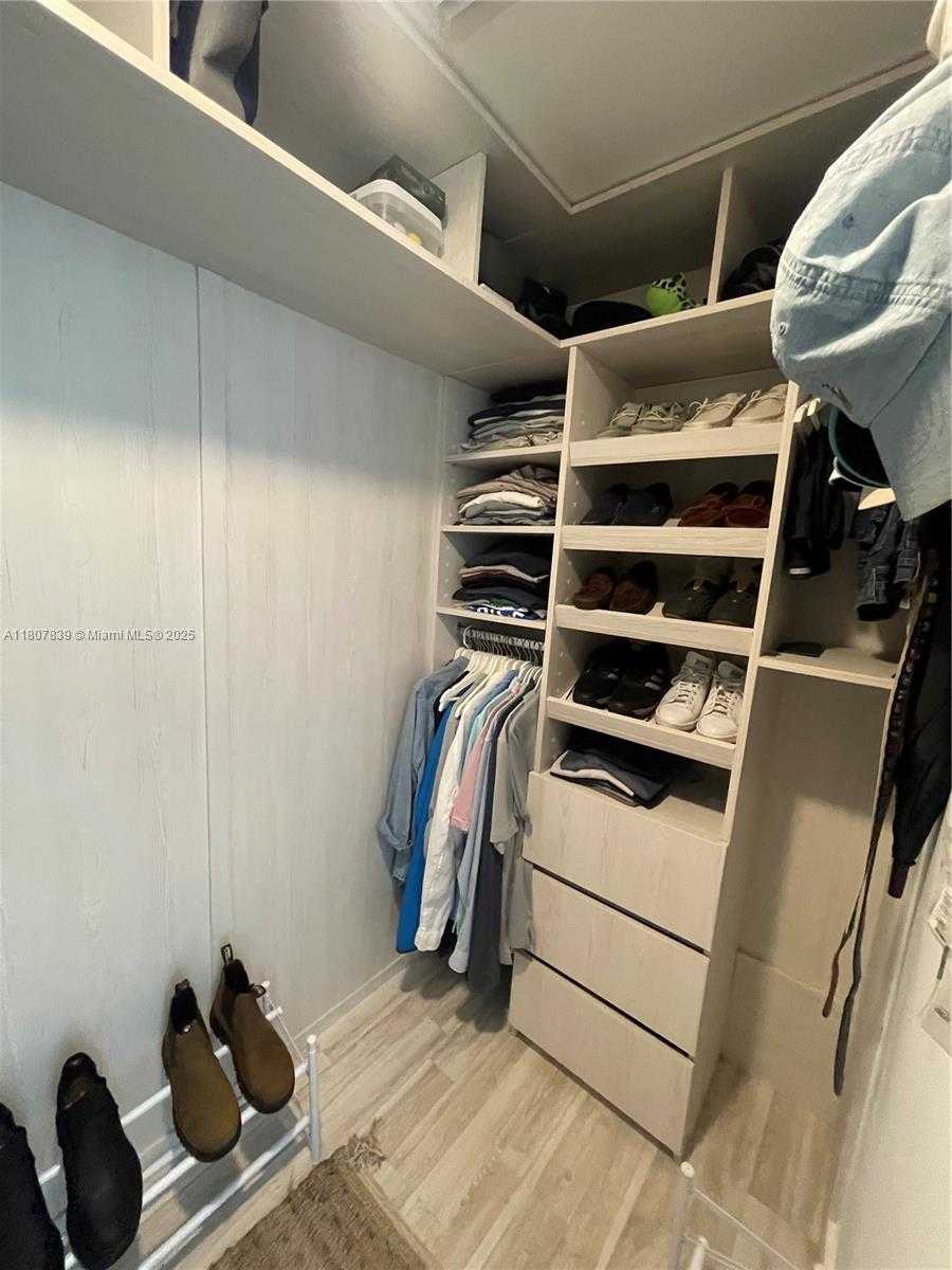 Small Image of 1755 EAST HALLANDALE BEACH BLVD #2305E, Hallandale Beach Number 16