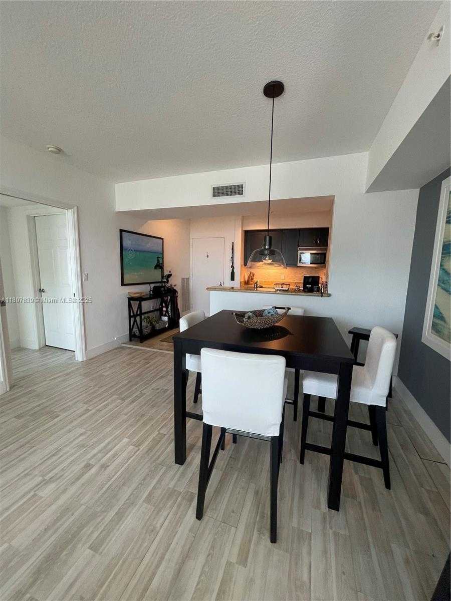 Small Image of 1755 EAST HALLANDALE BEACH BLVD #2305E, Hallandale Beach Number 7