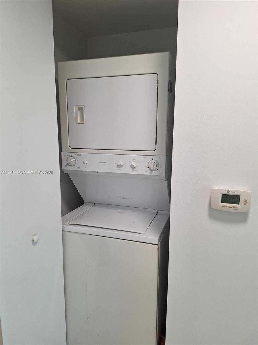 Small Image of 350 SOUTH MIAMI AVE #3708, Miami Number 17