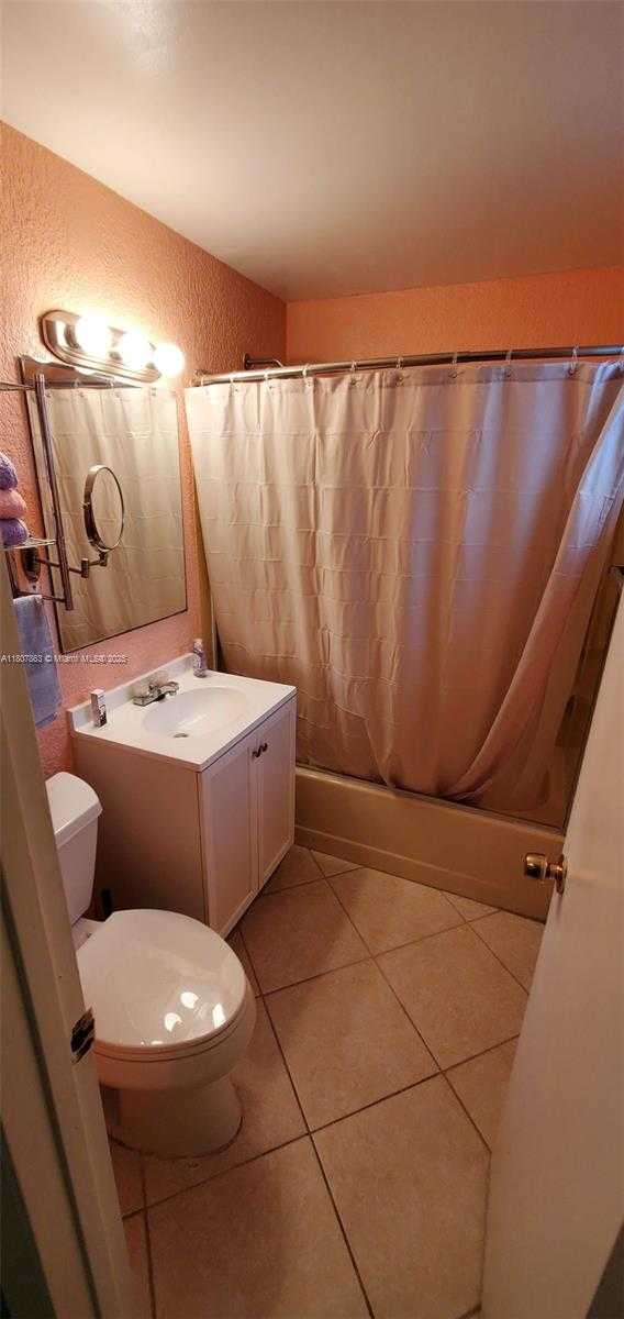 Small Image of 1679 NORTH EAST 175TH ST, North Miami Beach Number 12