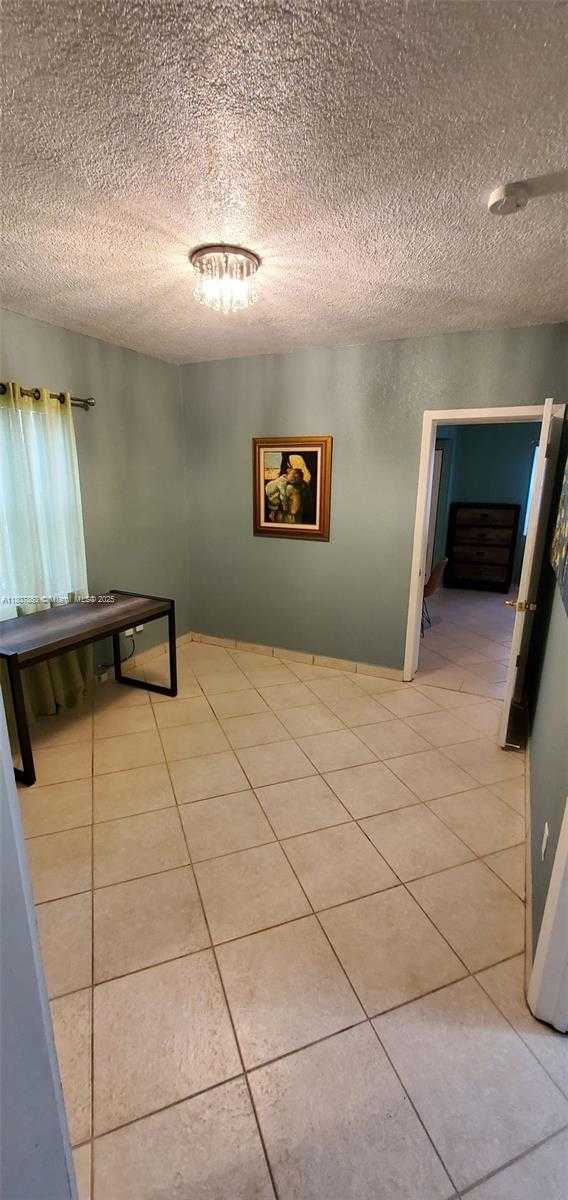 Small Image of 1679 NORTH EAST 175TH ST, North Miami Beach Number 14