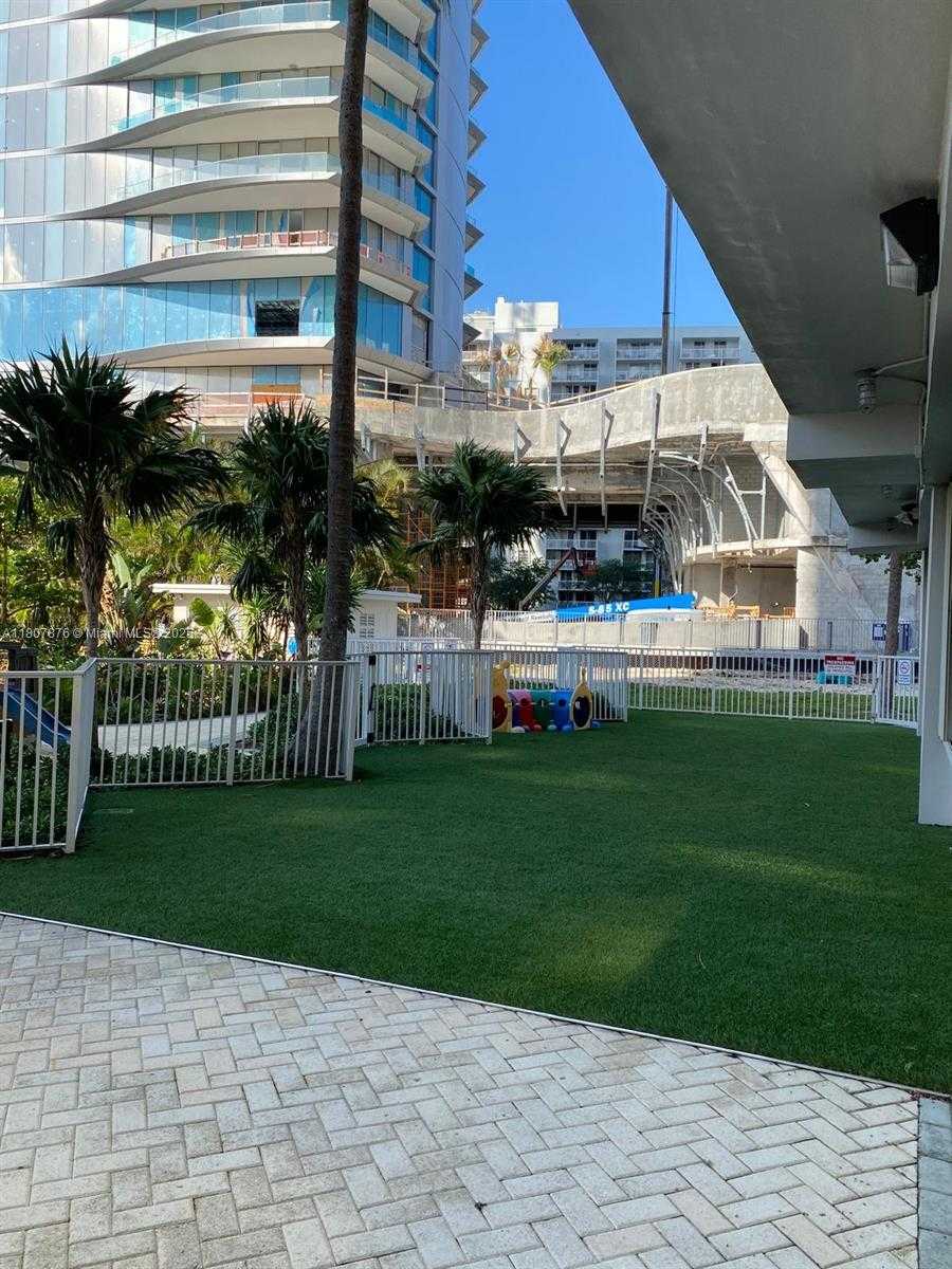 Small Image of 2451 BRICKELL AVE #17U, Miami Number 23