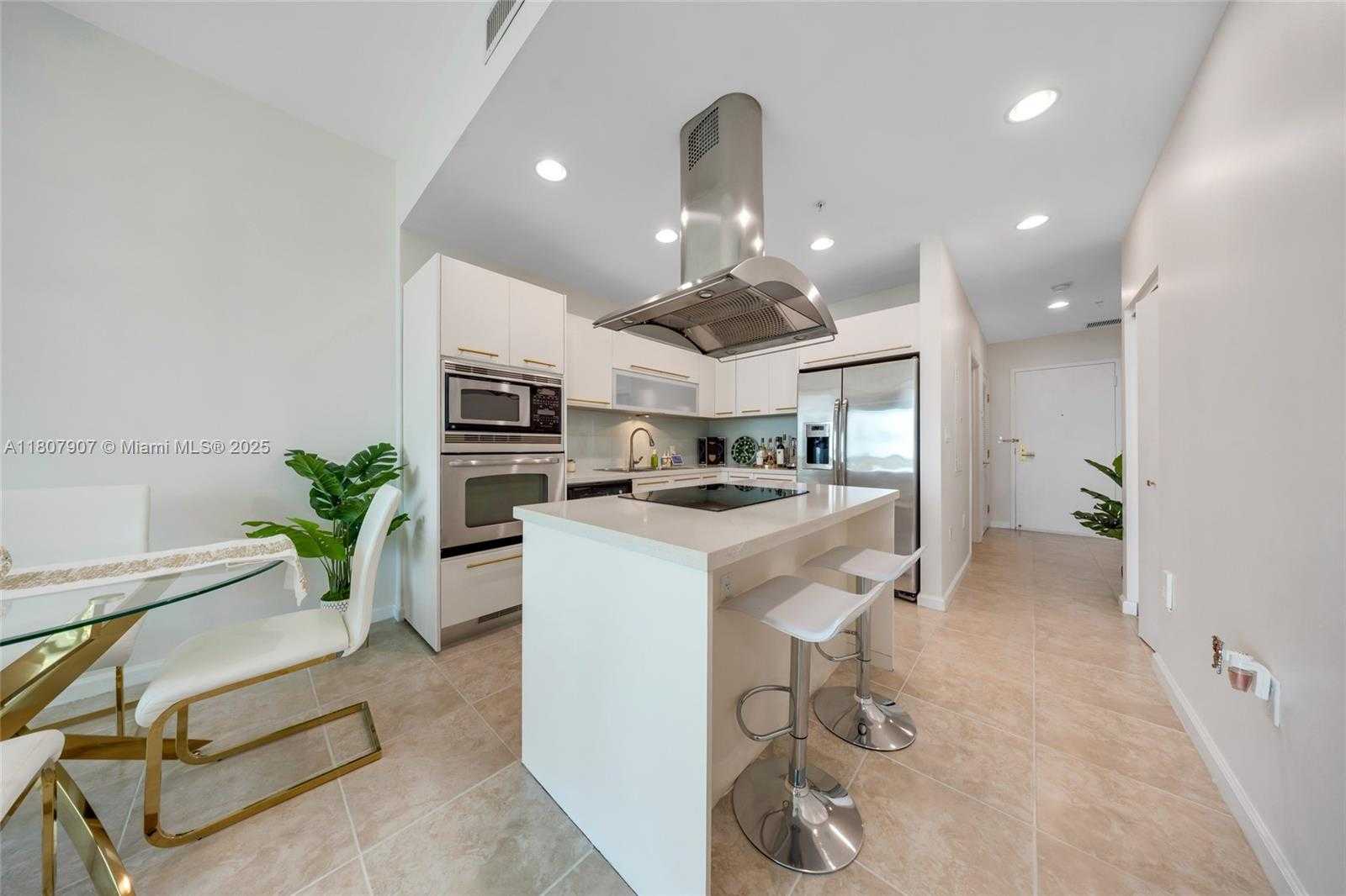 Small Image of 7930 EAST DR #DR, North Bay Village Number 10