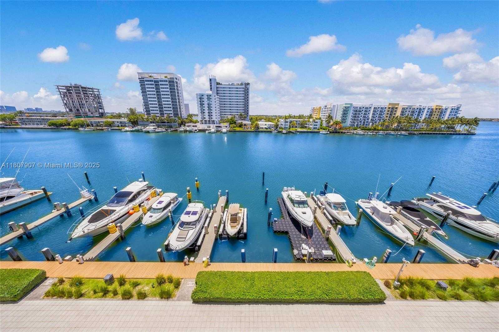 Small Image of 7930 EAST DR #DR, North Bay Village Number 22