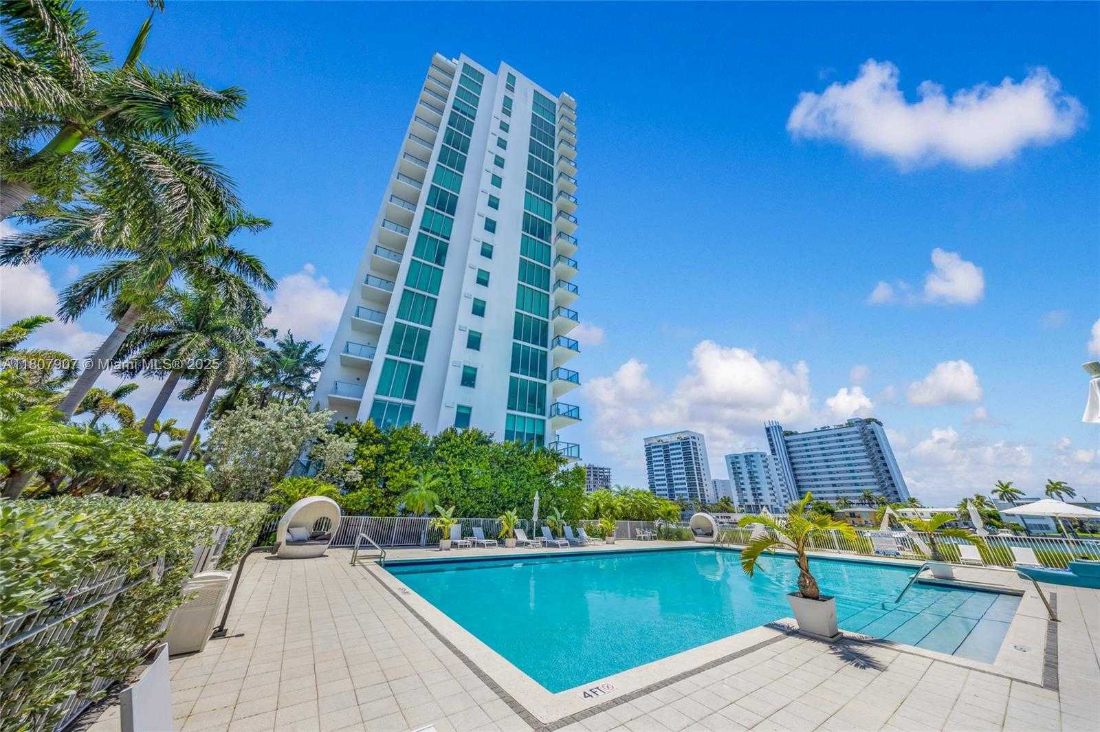 Small Image of 7930 EAST DR #DR, North Bay Village Number 24