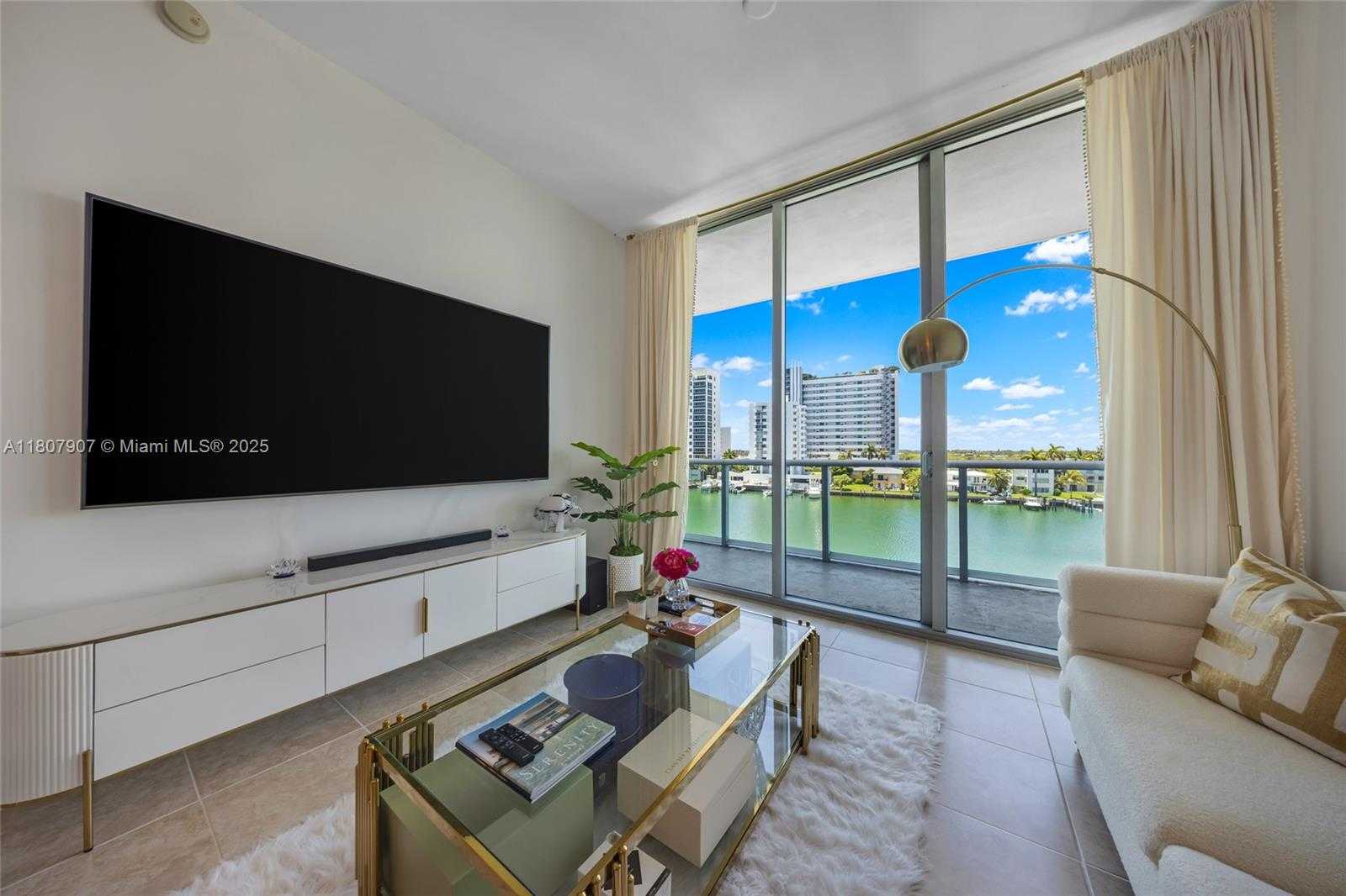 Small Image of 7930 EAST DR #DR, North Bay Village Number 5